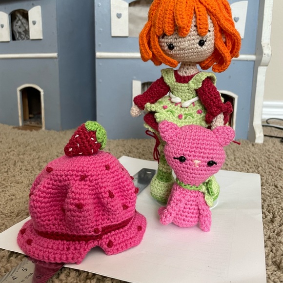 Handmade, Crocheted Strawberry Shortcake Doll with Custard the Cat - Picture 5 of 10
